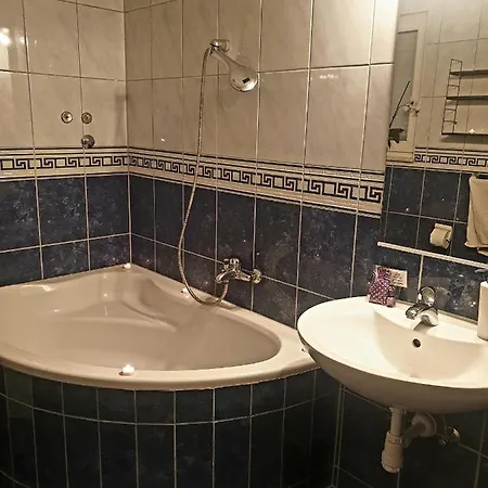 Apartment Apartman Vinea *